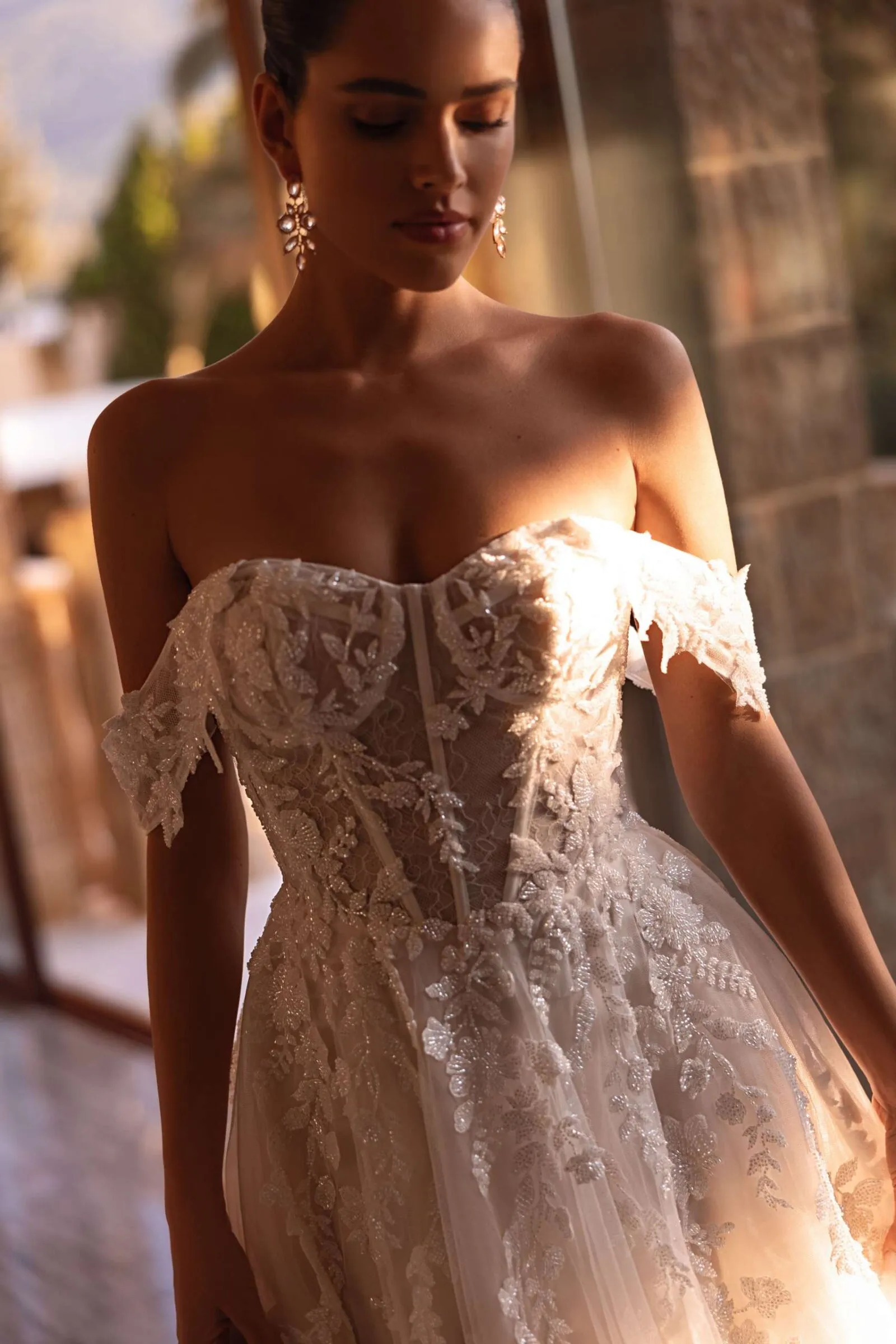 Brautkleid Vintage/Boho: Glam Romantic A Linie Ivory Sheer Beaded Lace Off The Shoulder Sweetheart