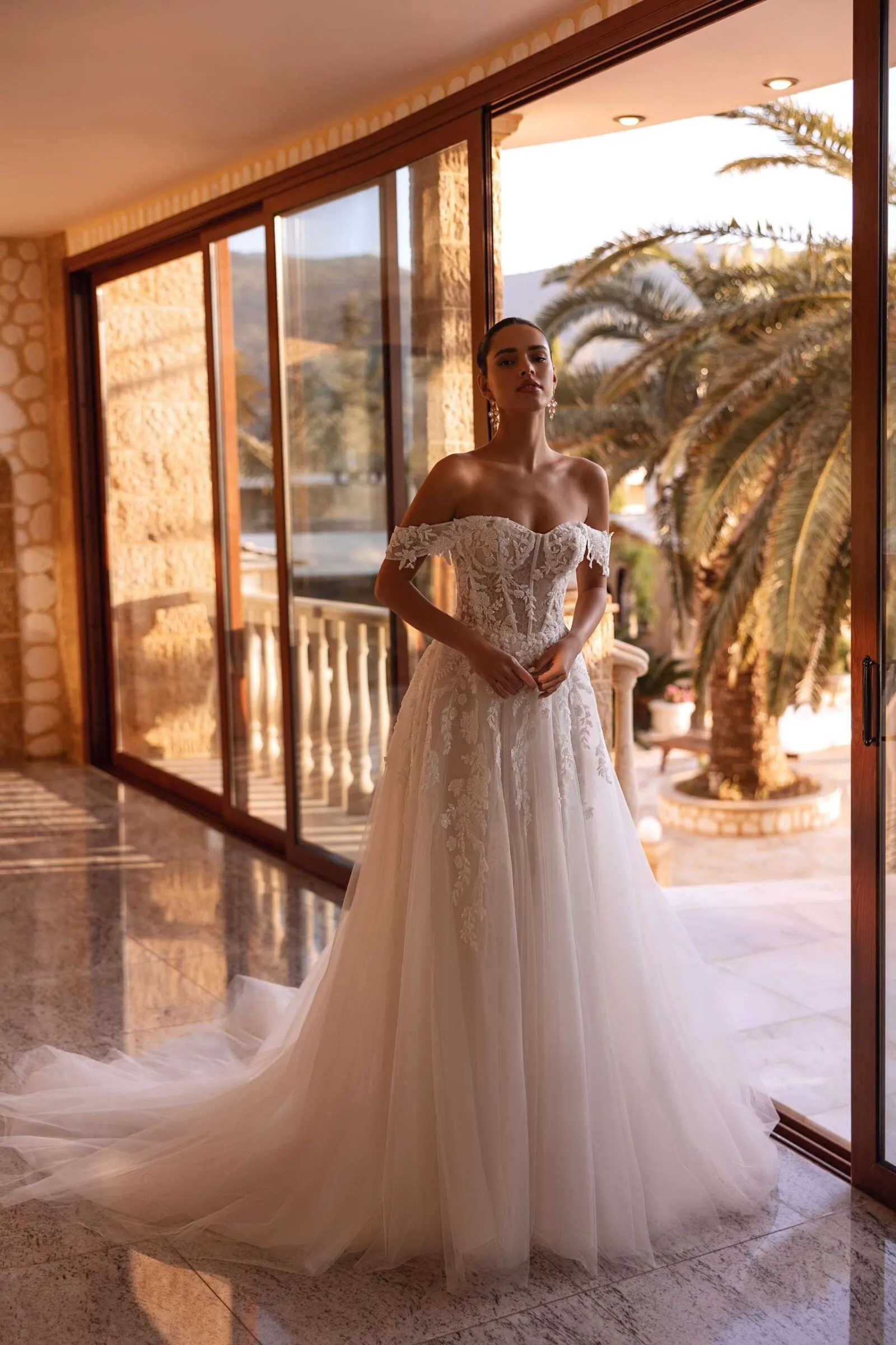 Brautkleid Vintage/Boho: Romantic Glam A Linie Ivory Beaded Lace