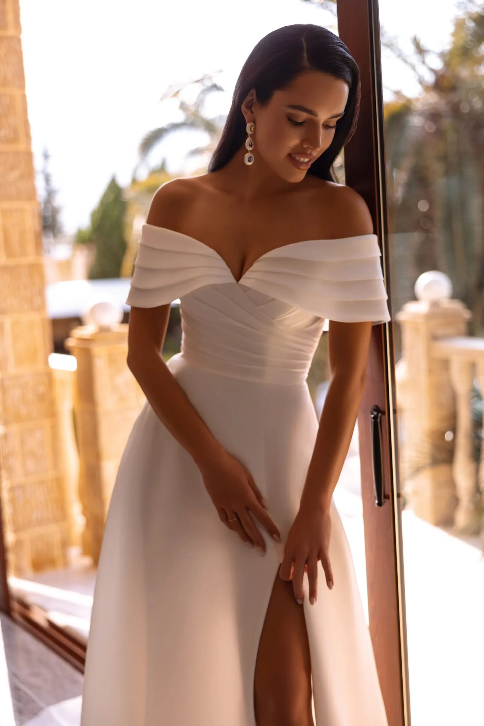 Brautkleid Clean Chic: Classic A Linie Slit Off The Shoulder