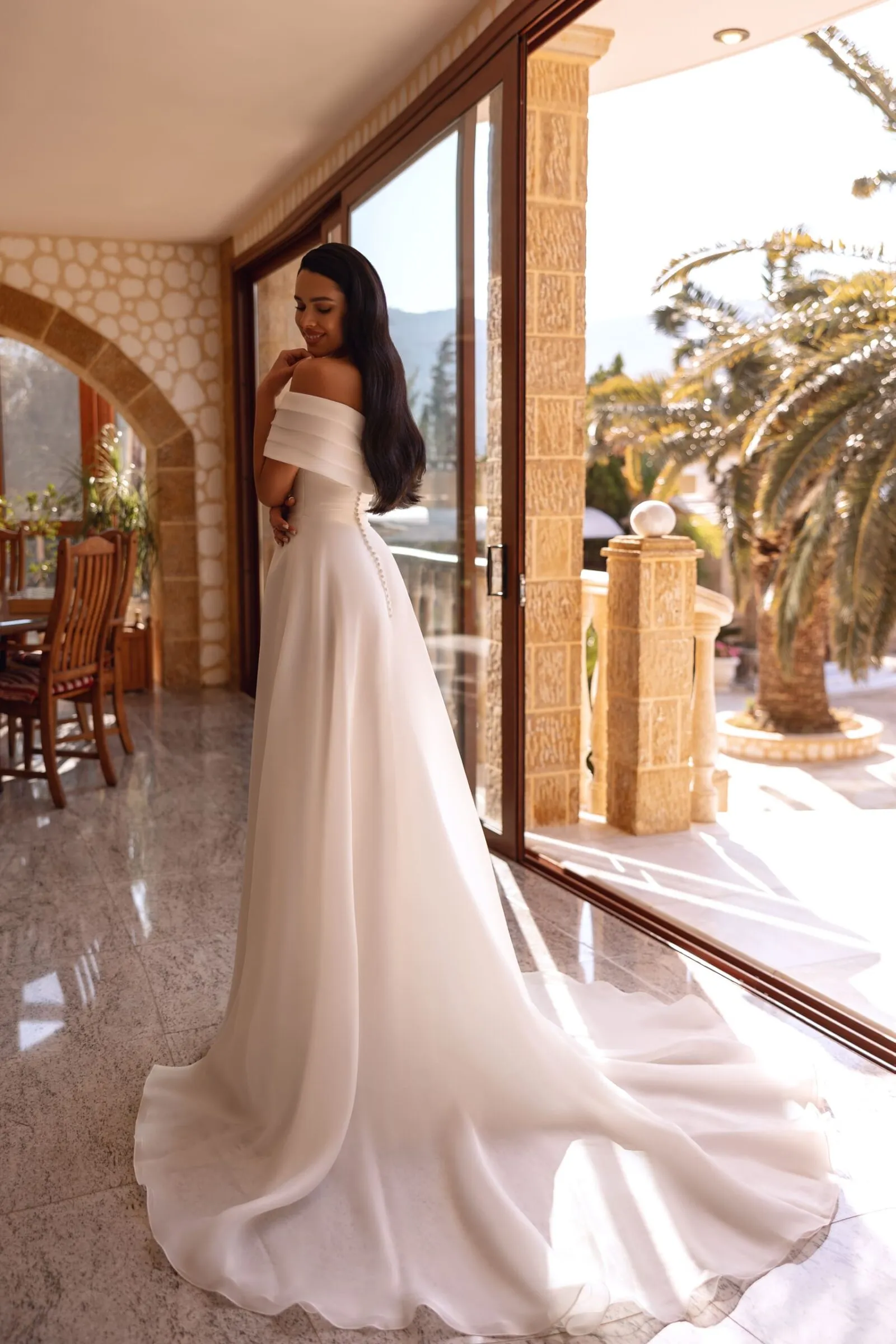 Brautkleid Clean Chic: Classic Simple A Linie Ivory Satin Organza