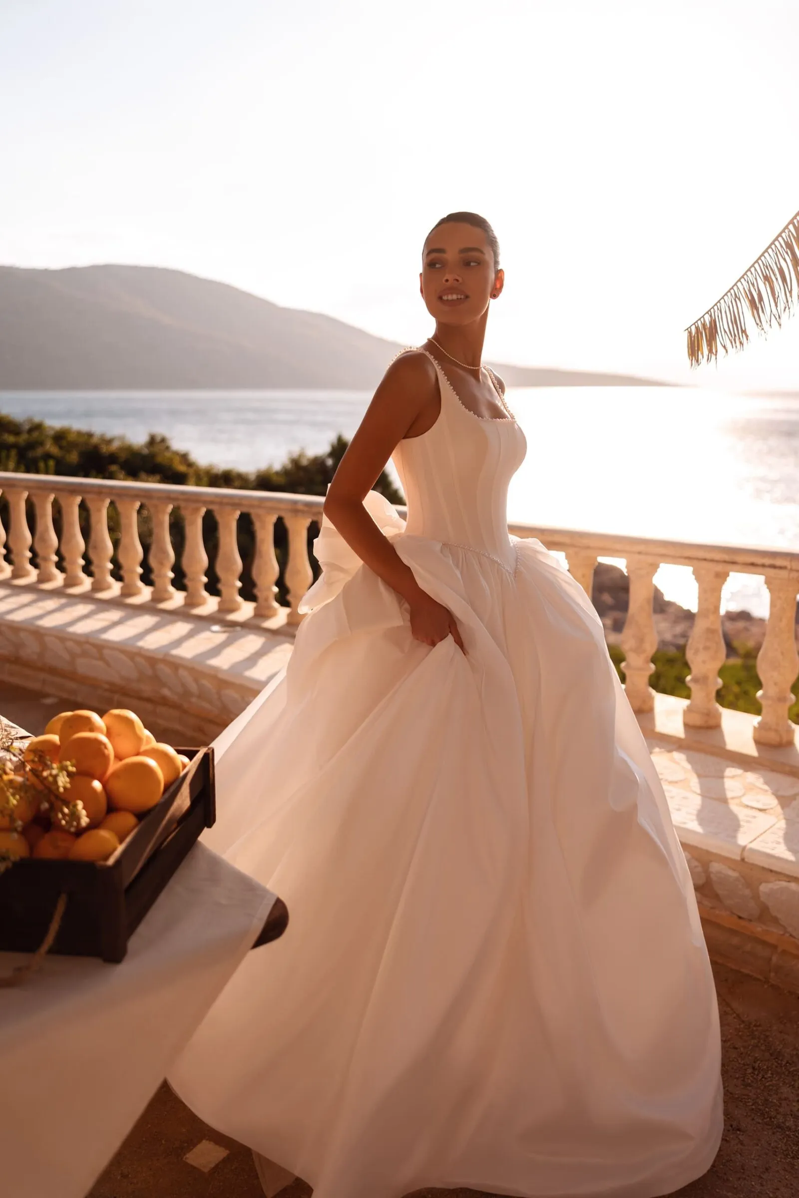 Brautkleid Clean Chic: Minimal Gowns Taffeta Diamond White