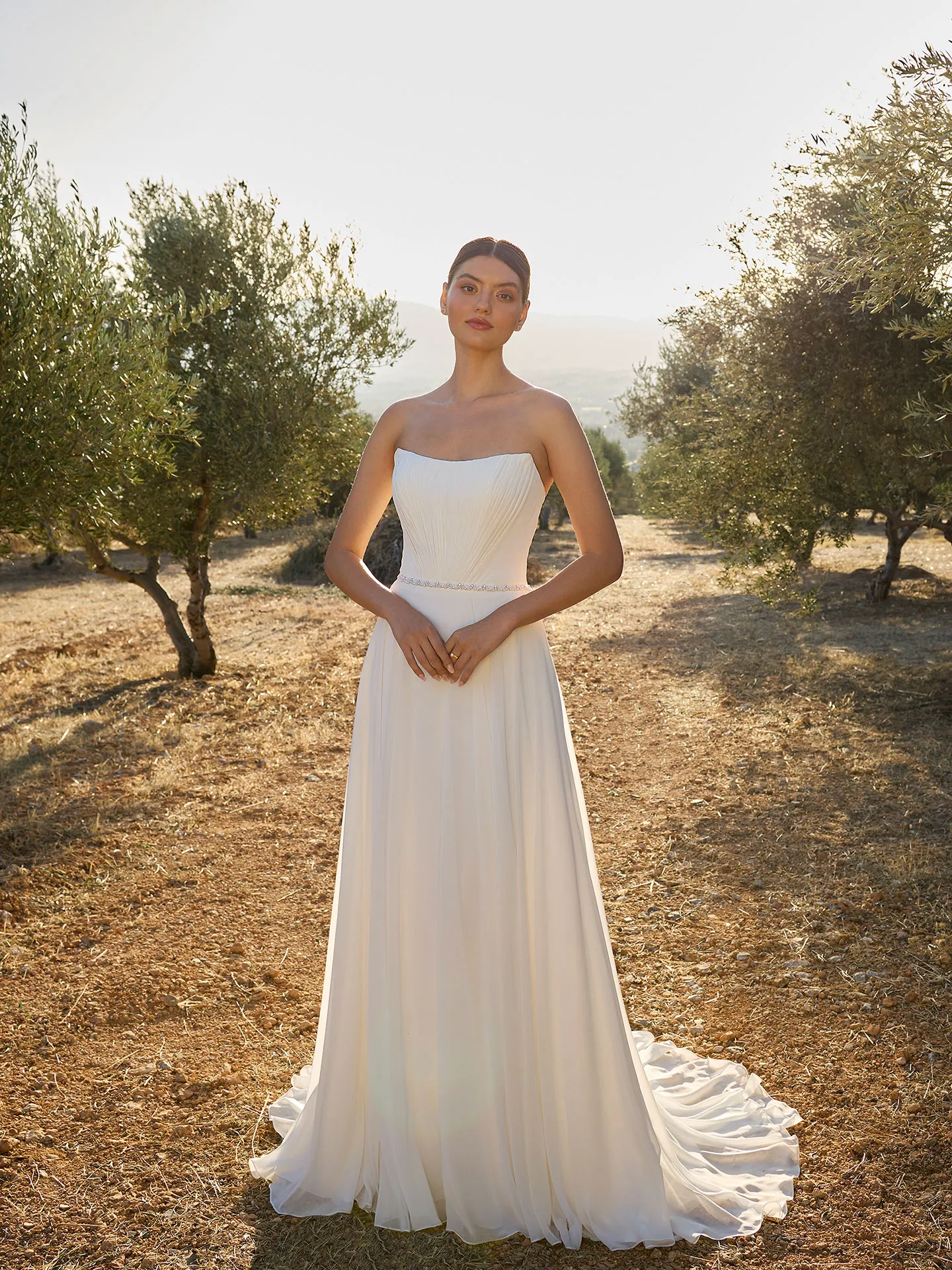 Brautkleid Clean Chic: Romantic A Linie Square Strapless Ivory Chiffon