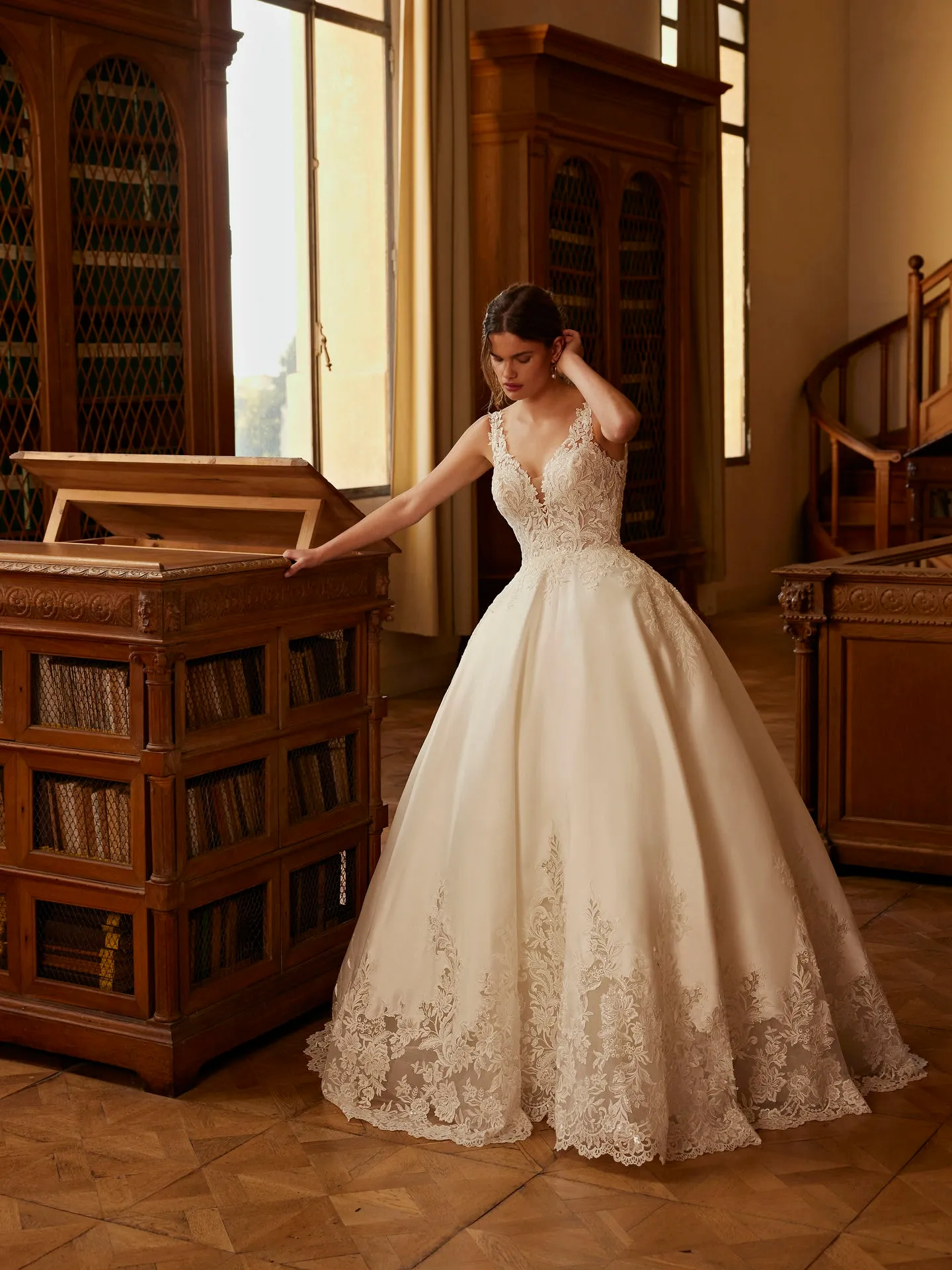 Brautkleid Luxusbraut: Bridaldress Ball Gown Lace Mikado