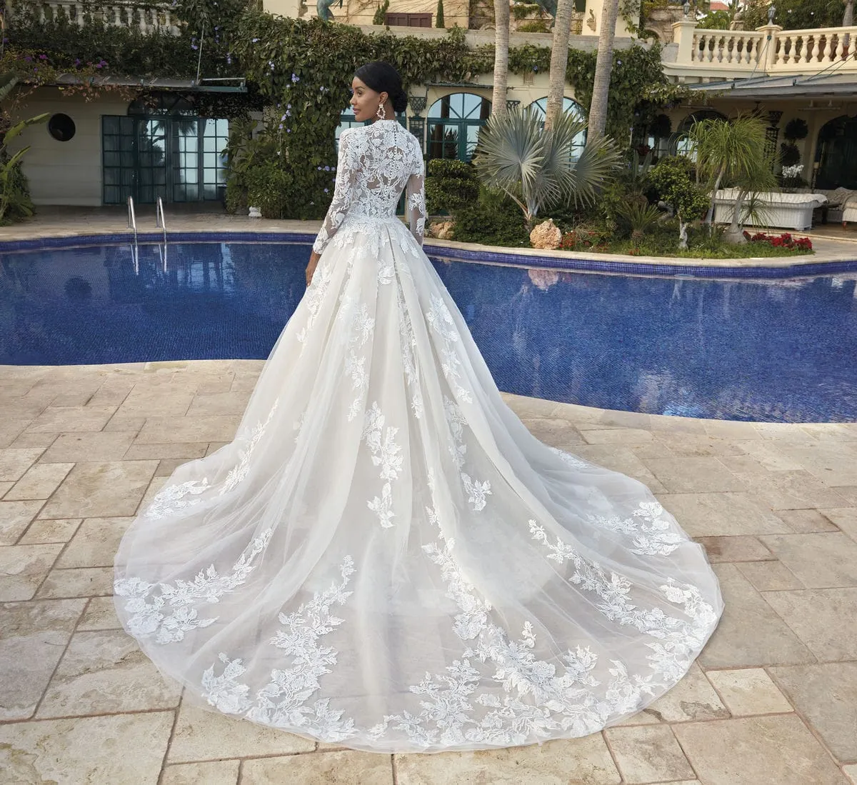 Brautkleid Luxusbraut: Bridaldress Embroidery Lace Tulle Ivory Long Sleeves