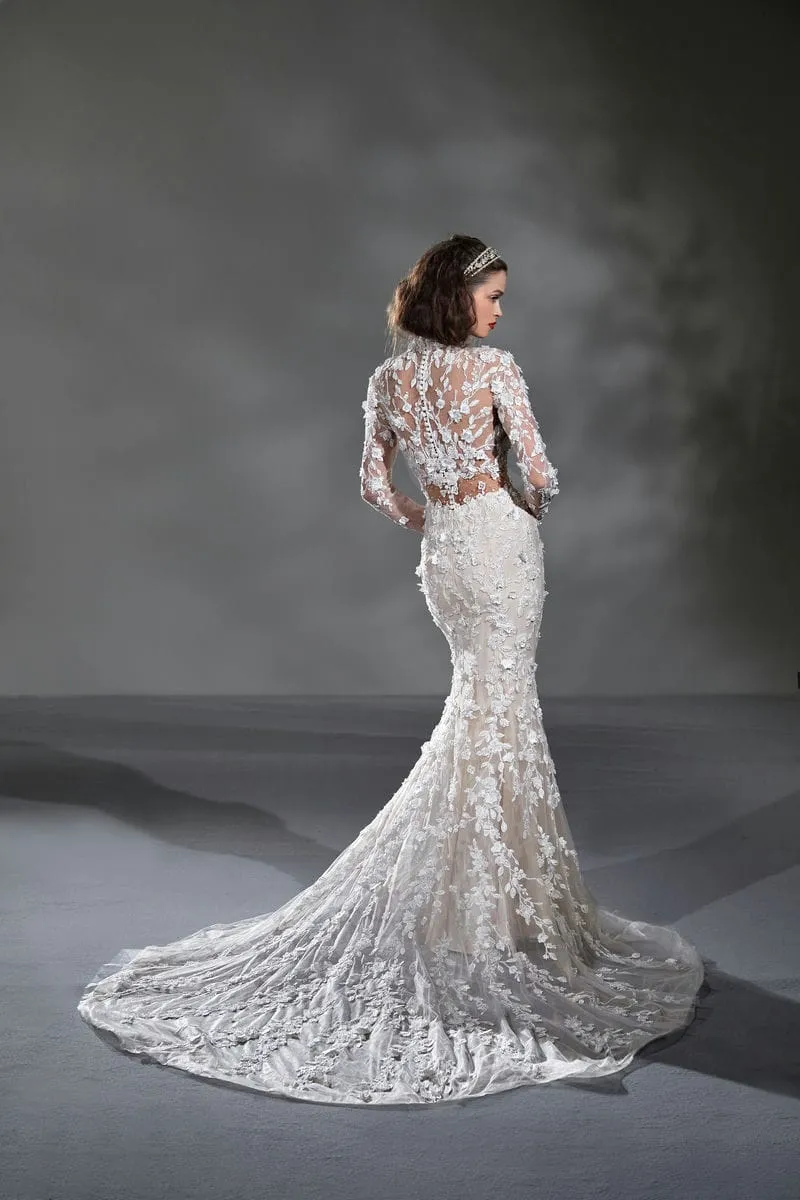 Brautkleid Luxusbraut: Glam Romantic Flared Ivory Beading Lace Tulle