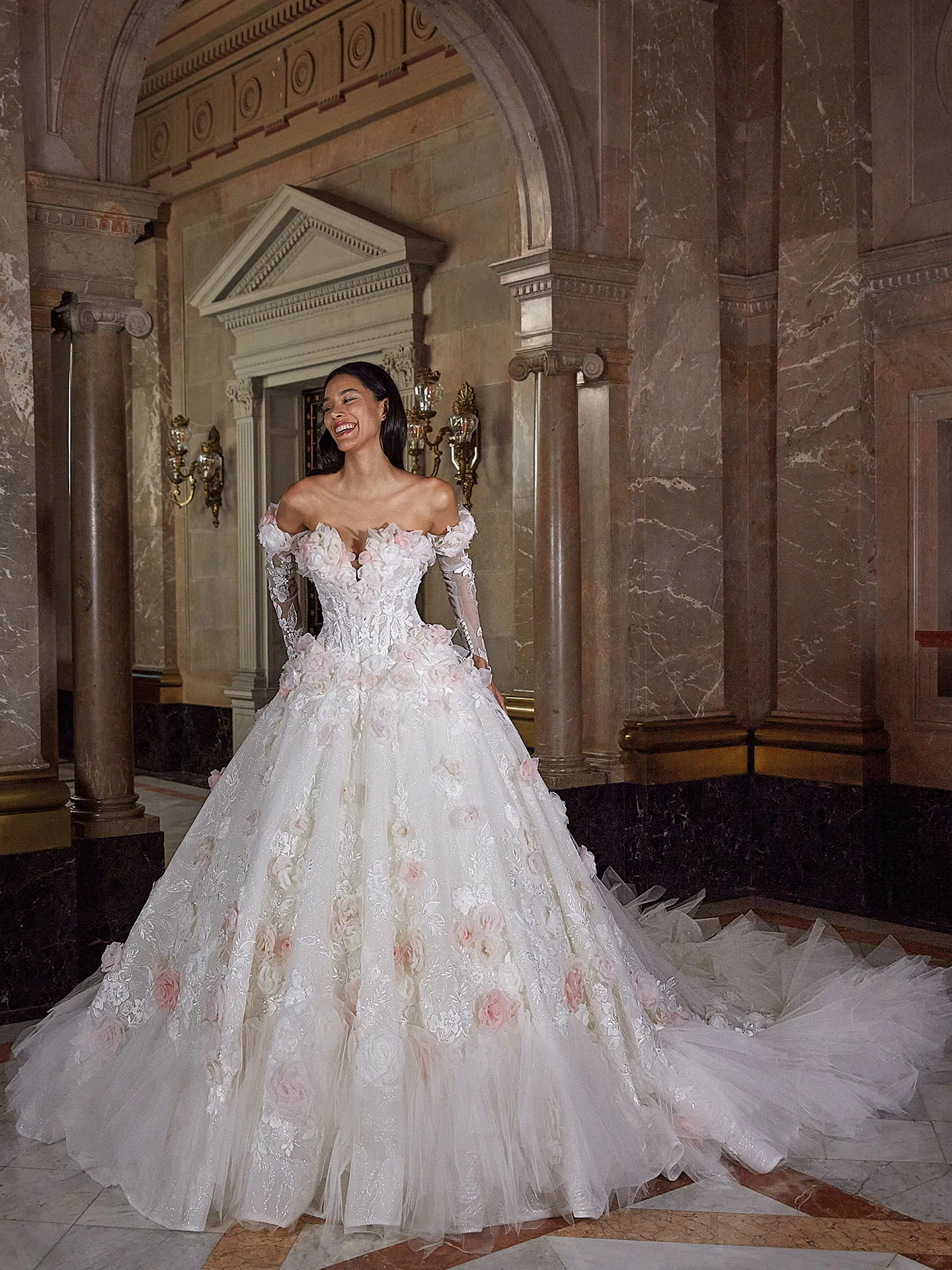 Brautkleid Luxusbraut: Princess Ballgown 3 D Lace, Floral, Sparkling Tulle