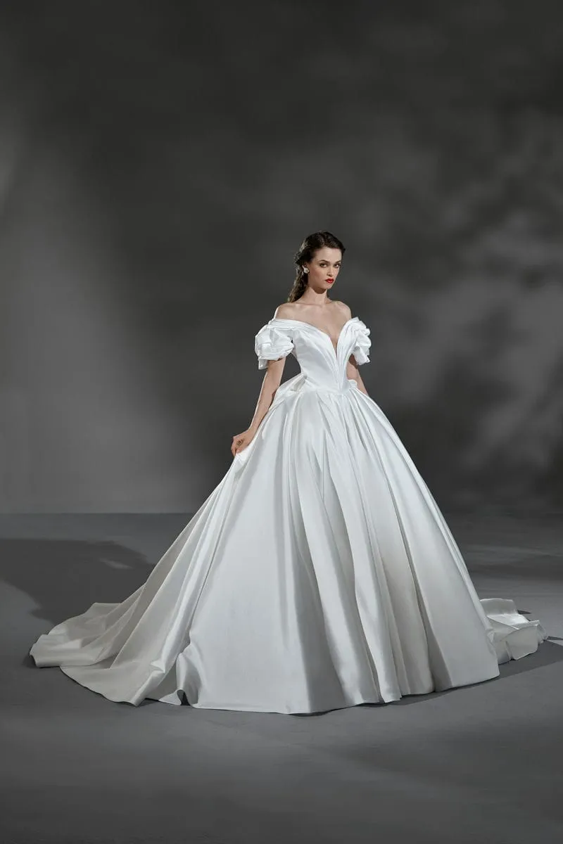 Brautkleid Luxusbraut: Princess Ballgown Black Or White Mikado