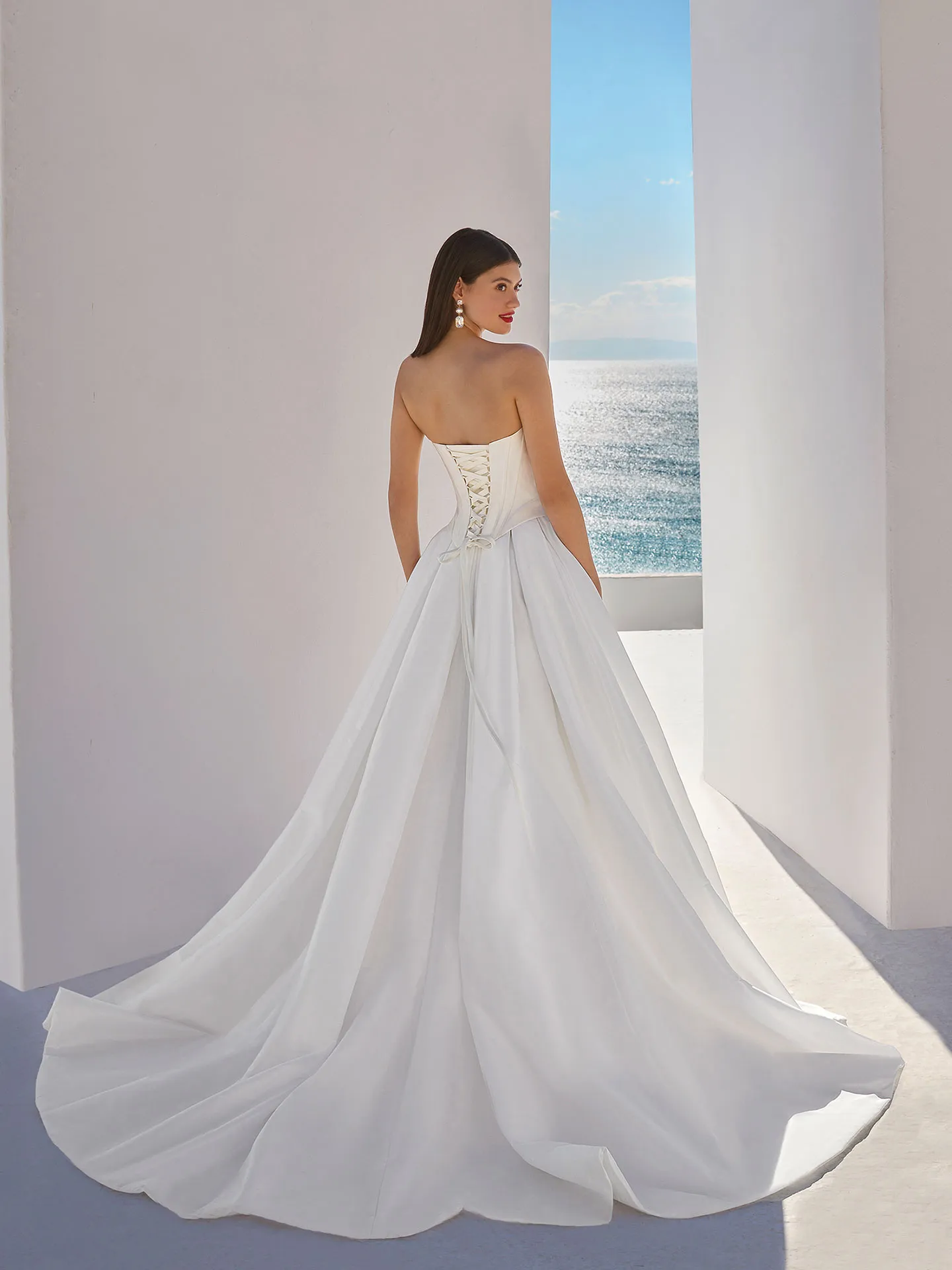Brautkleid Mix and Match: Classic Simple A Linie Ivory Top And Skirt Mikado Back View