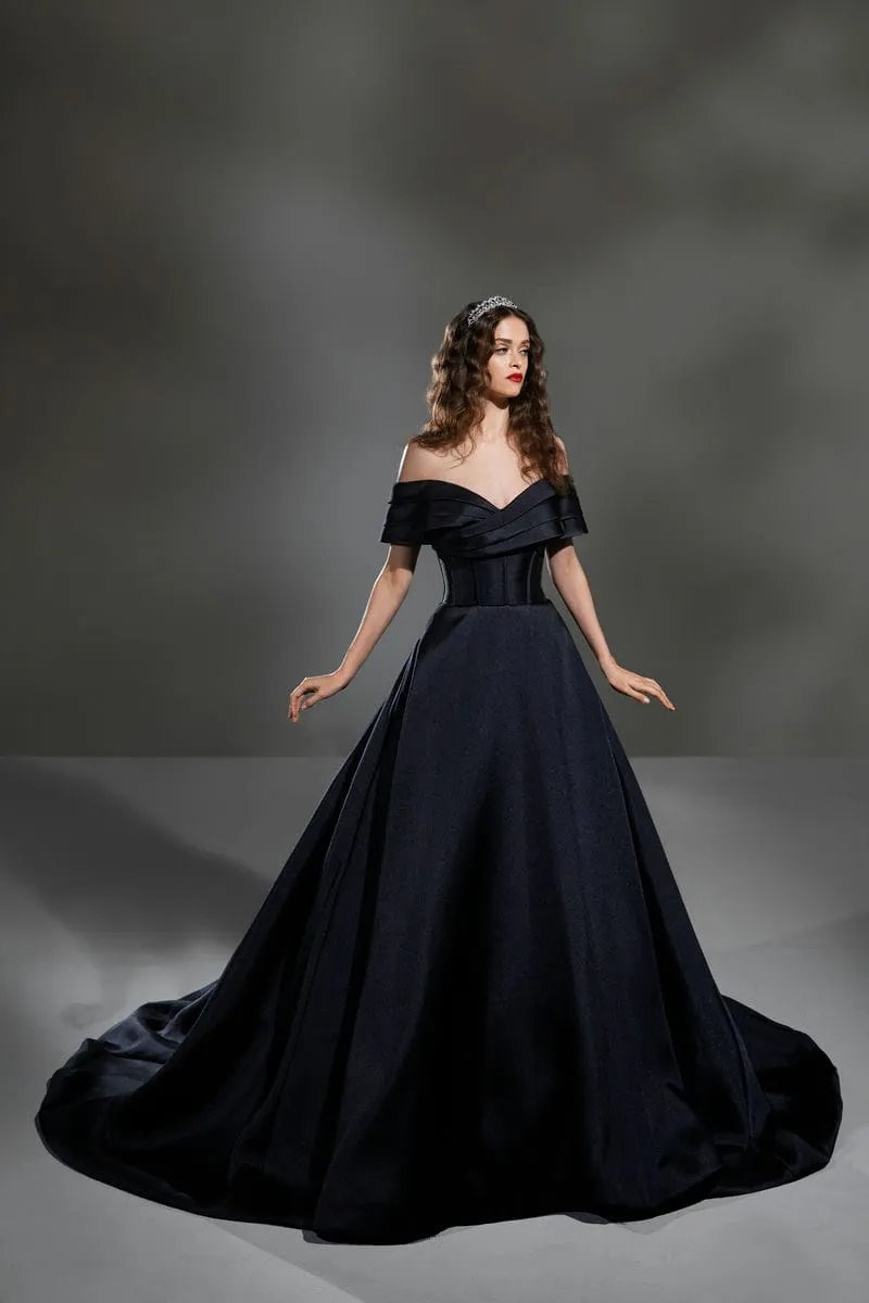 Schwarzes Brautkleid: Ball Gown Princess Black Mikado Off The Shoulder V-neck