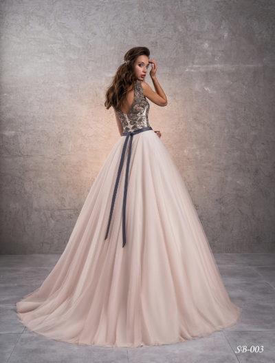 Inspiration 2019 Brautkleid SB 003 3 Brautmode Nauheim
