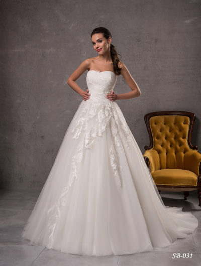 Inspiration 2019 Brautkleid SB 031 1 Brautmode Nauheim