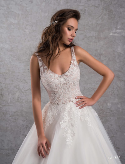 Inspiration 2019 Brautkleid SB 041 2 Brautmode Nauheim