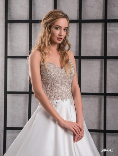 Inspiration 2019 Brautkleid SB 042 2 Brautmode Nauheim