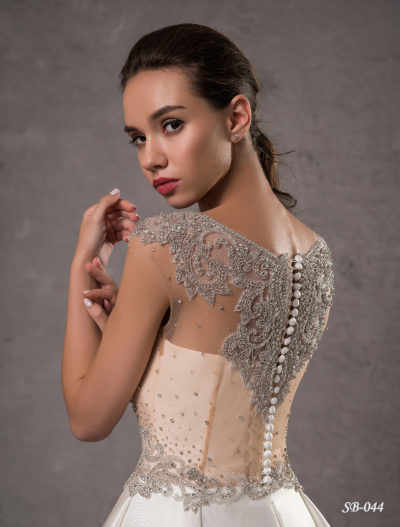 Inspiration 2019 Brautkleid SB 044 4 Brautmode Nauheim