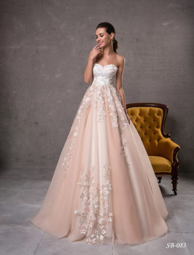 Inspiration 2019 Brautkleid SB 083 1 Brautmode Nauheim