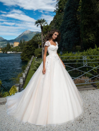 Love Story 2019 Brautkleid C G 001 1Brautmode Nauheim