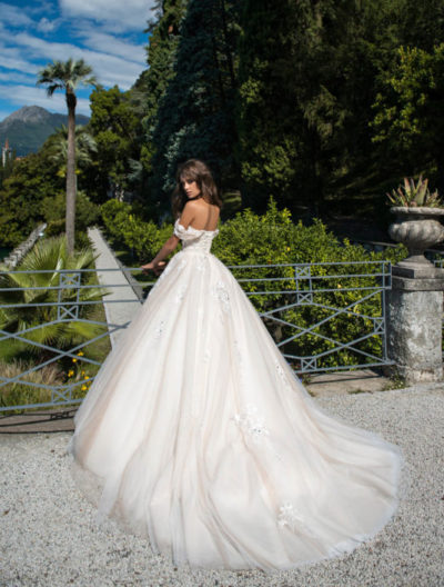 Love Story 2019 Brautkleid C G 001 2Brautmode Nauheim