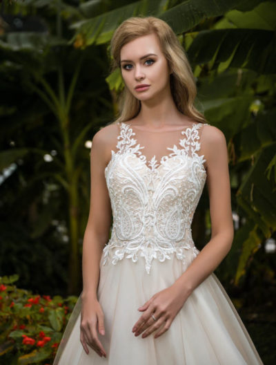 Love Story 2019 Brautkleid C G 038 1Brautmode Nauheim