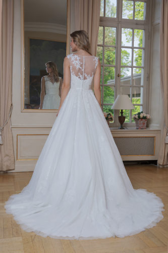 Amera Vera Kollektion 2020 Ivory Brautkleid Aidana B2009 1 Brautmode Nauheim