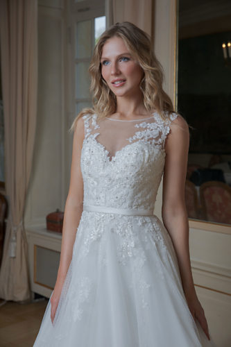 Amera Vera Kollektion 2020 Ivory Brautkleid Aidana B2009 4 Brautmode Nauheim