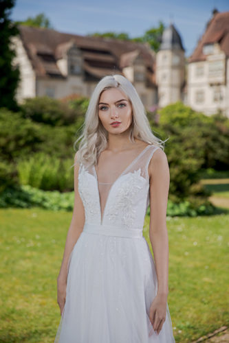 Langes Standesamtkleid Ivory Kollektion 2020 A7201 A7202 3 Brautmode Nauheim