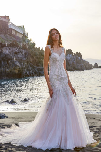 Diane Legrand 2021 Hochzeitskleid 7730 96A7749 Brautmode Nauheim