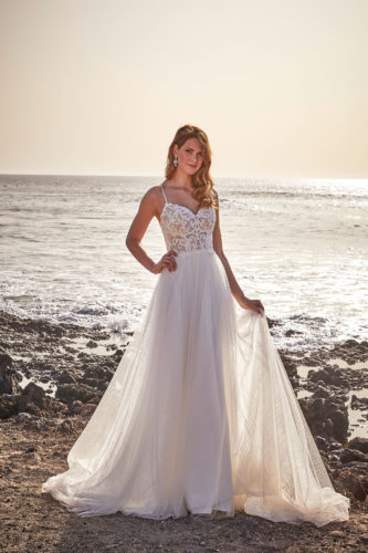 Diane Legrand 2021 Hochzeitskleid 7753 96A6769 Brautmode Nauheim
