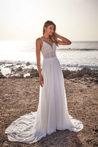 Diane Legrand 2021 Hochzeitskleid 7762 96A6852 Brautmode Nauheim