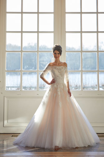 Lisa Donetti 2021 Hochzeitskleid 50410 96A0260 Brautmode Nauheim