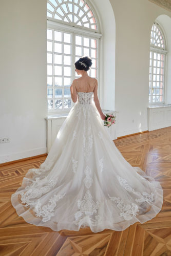 Lisa Donetti 2021 Hochzeitskleid 50442 96A0434 Brautmode Nauheim